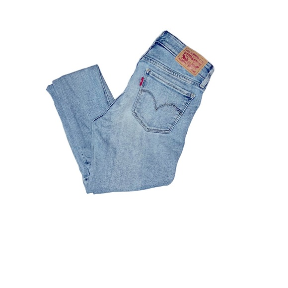 Women’s Levi light wash denim skinny jeans - Picture 2 of 3